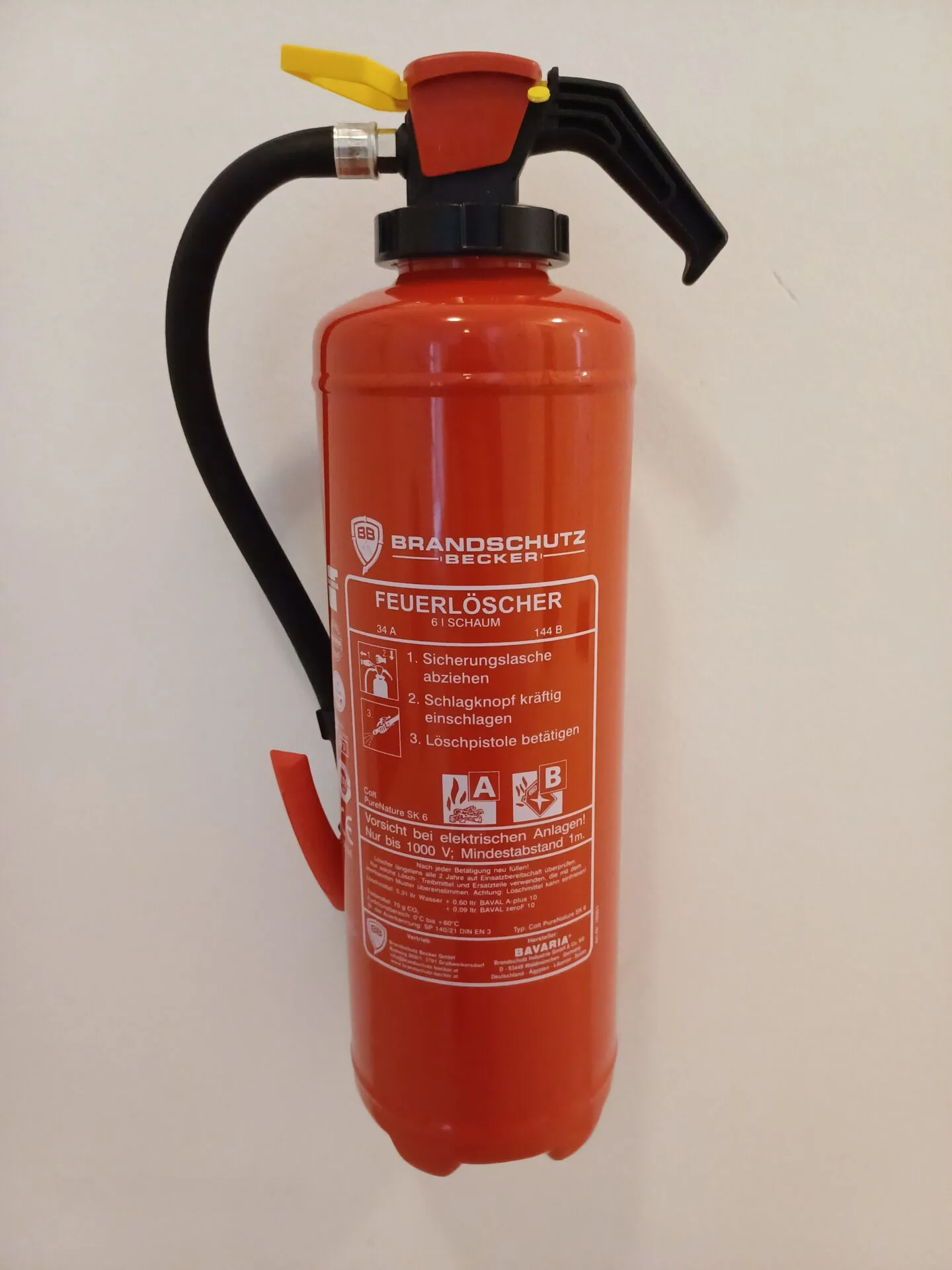 Mehr über den Artikel erfahren Feuerlöscher